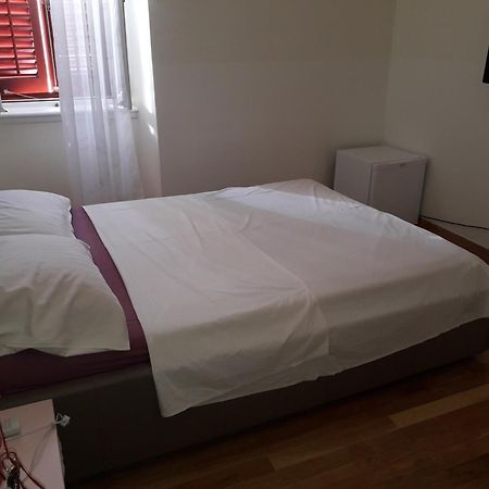 Apartament Studio On Main Pedestrian Street Pula Zewnętrze zdjęcie